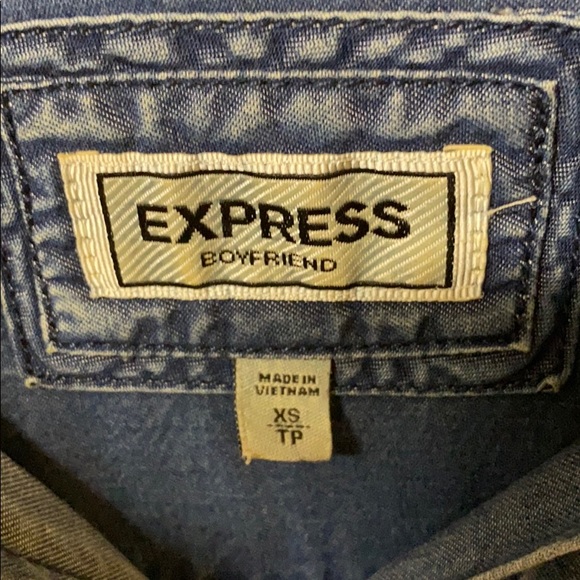 Express Boyfriend Denim Shirt - Picture 4 of 6